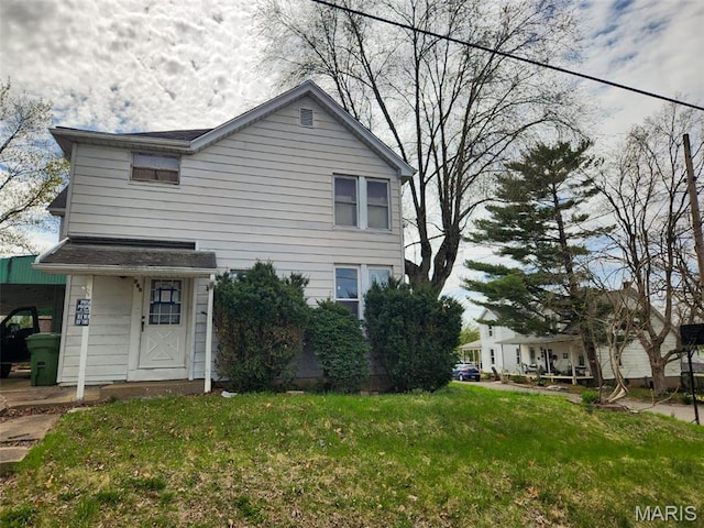 760 Swanwick St, Chester, IL 62233 - view of front facade featuring a front yard