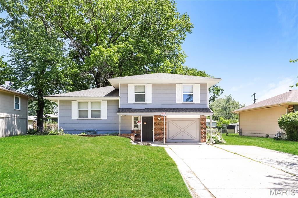 12009 Belmont Ave, Grandview, MO 64030 - photo 1