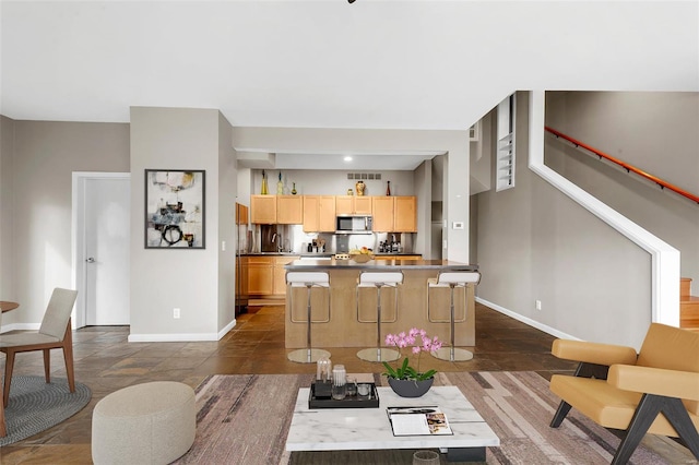 5089 Waterman Blvd, Saint Louis, MO 63108 - living area with baseboards