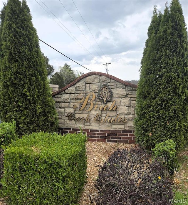 918 Fairway Dr, Union, MO 63084 - view of community / neighborhood sign