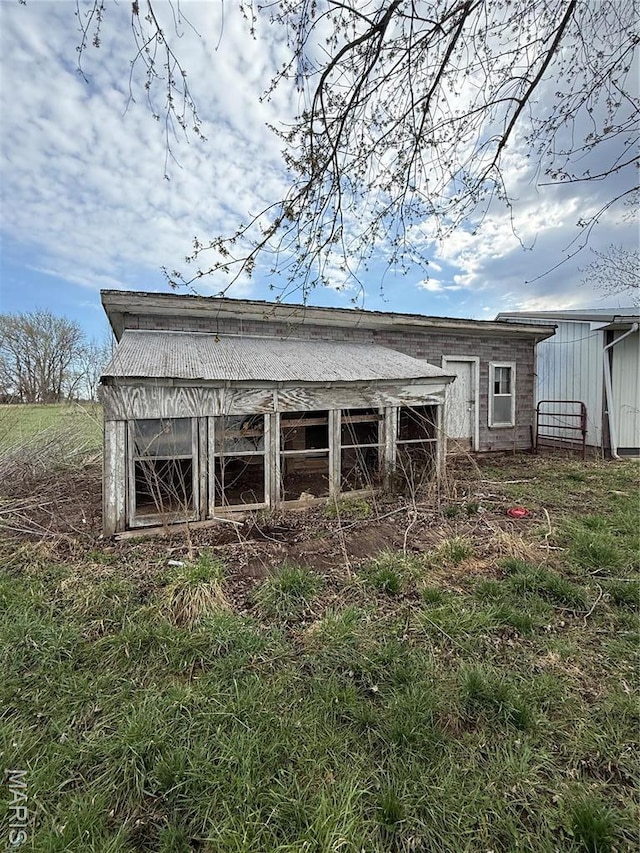 13978 Pike 496, Bowling Green, MO 63334 - view of outdoor structure