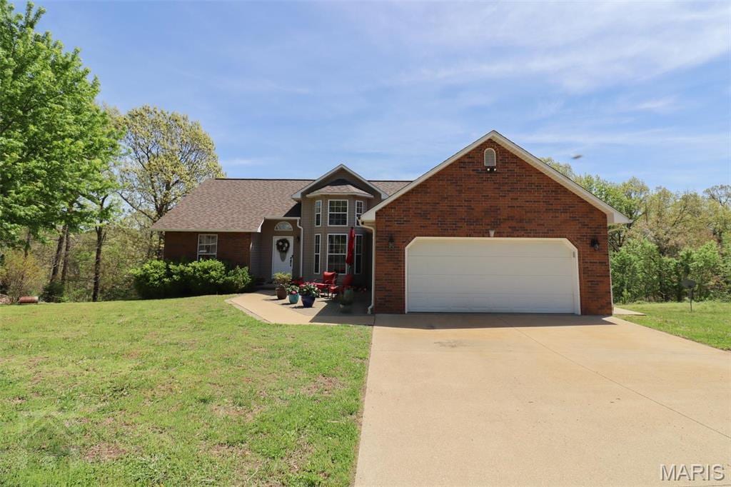 20300 Harlequin Ln, Dixon, MO 65459 - photo 1