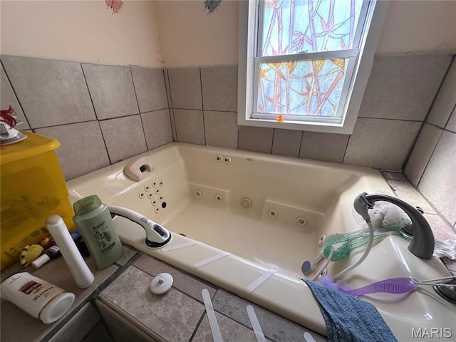 2108 Chippewa St, Saint Louis, MO 63118 - bathroom with a tub with jets