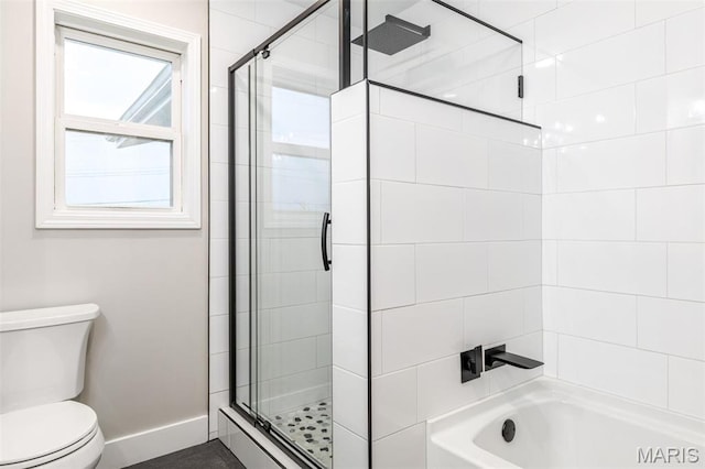 1121 E Cap Au Gris St, Troy, MO 63379 - full bathroom with toilet and baseboards