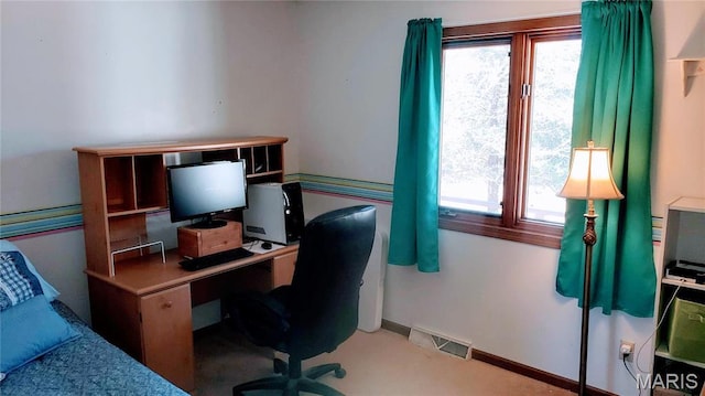 1020 White Hawk Dr, Cuba, MO 65453 - home office with plenty of natural light
