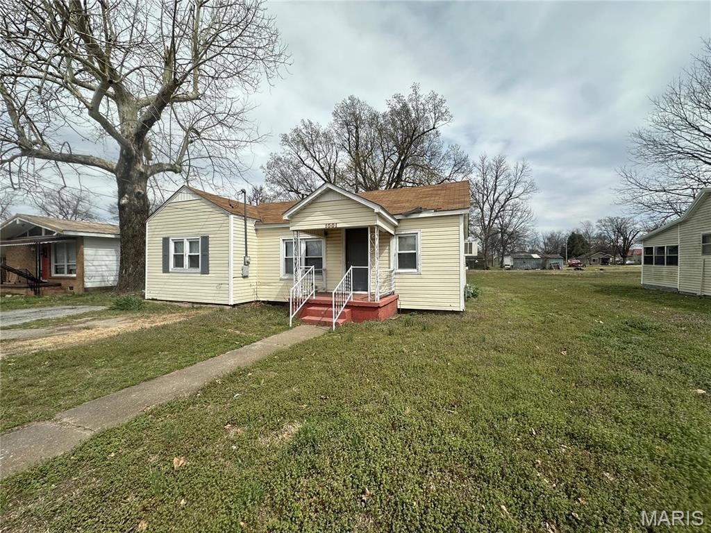 1001 N Huffman Ave, Portageville, MO 63873 - photo 1