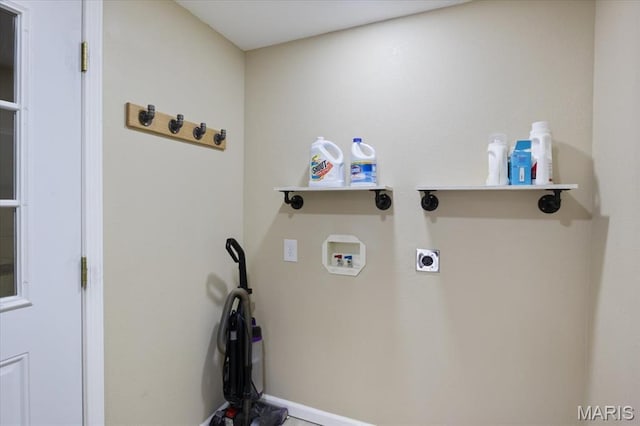 34441 Hickory Hills Rd, Mo, MO 65078 - laundry room featuring hookup for a washing machine, hookup for an electric dryer, and baseboards