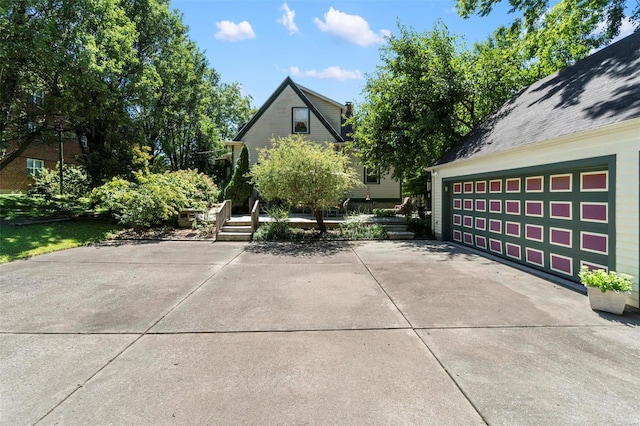 312 Bellevue St, Cape Girardeau, MO 63701 - view of property exterior featuring driveway