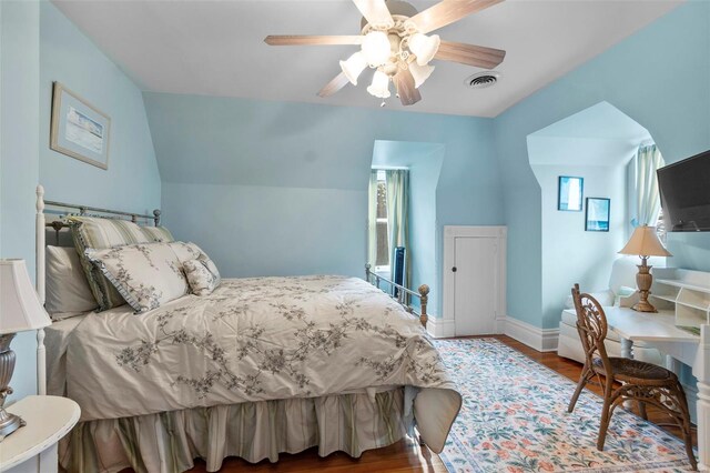 312 Bellevue St, Cape Girardeau, MO 63701 - bedroom with wood finished floors, baseboards, and a ceiling fan