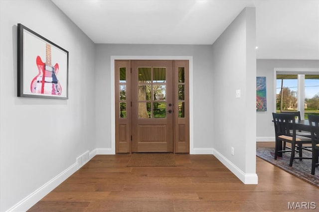 12 Westfield, Frontenac, MO 63131 - foyer entrance featuring wood finished floors and baseboards
