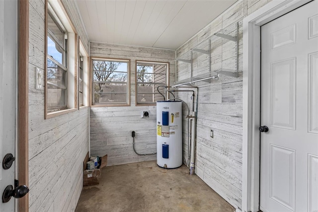 25 Houser St, Park Hills, MO 63601 - utility room featuring electric water heater