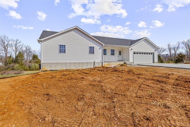 308 Blackberry Ln, Bismarck, MO 63624 - view of front of home with an attached garage and driveway