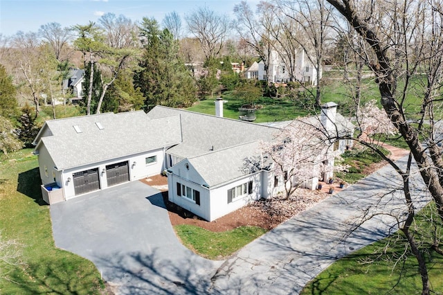 aerial view of property and surrounding area