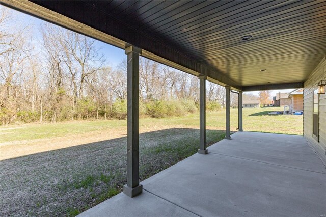213 Lakeview Dr, Farmington, MO 63640 - view of patio