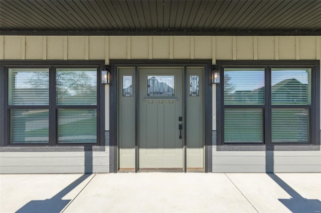 213 Lakeview Dr, Farmington, MO 63640 - property entrance featuring board and batten siding