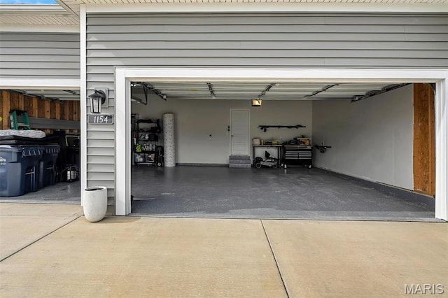 1154 Bloomfield Dr, Eureka, MO 63025 - garage featuring driveway