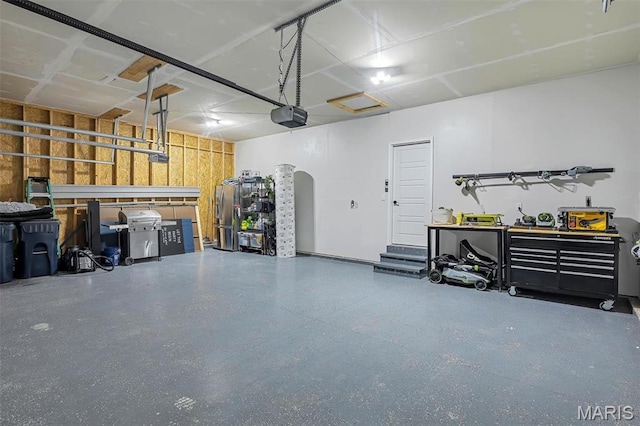 1154 Bloomfield Dr, Eureka, MO 63025 - garage featuring a garage door opener