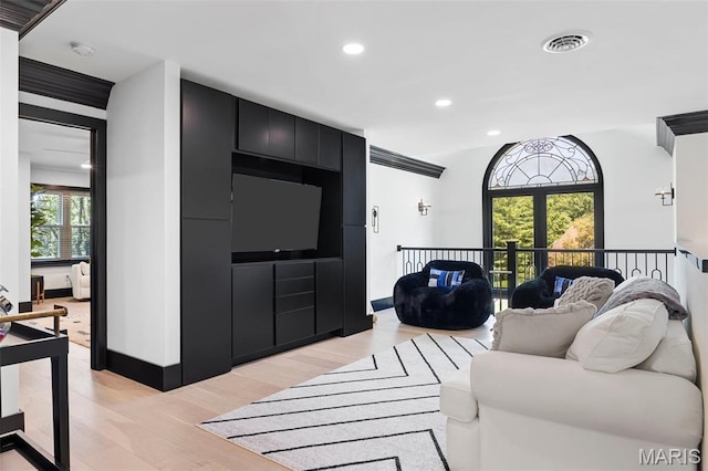 13516 Weston Park Dr, Saint Louis, MO 63131 - living room with light wood-type flooring and recessed lighting