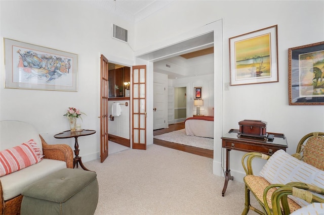 4 N Kingshighway Blvd Unit 4D, Saint Louis, MO 63108 - living area with carpet floors, baseboards, and ornamental molding