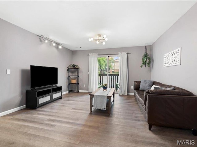1015 Adworth Dr Unit F, Saint Louis, MO 63125 - photo 4
