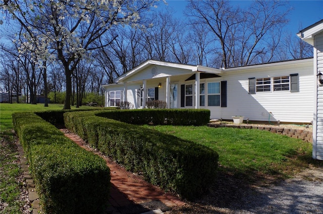 1077 Creech School Rd, Troy, MO 63379 - single story home featuring a front lawn