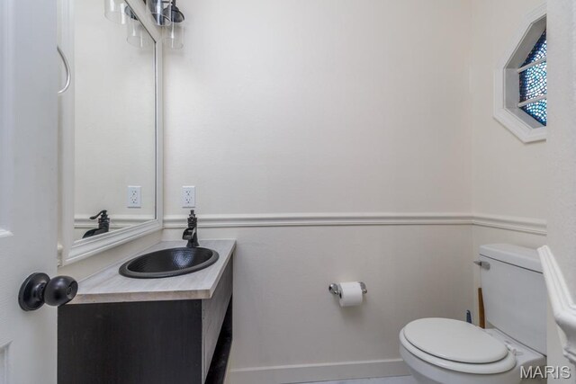 212 Tremont Dr, Waynesville, MO 65583 - half bath featuring toilet and vanity