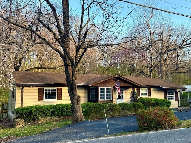 2436 Hillsboro Valley Park Rd, High Ridge, MO 63049 - photo 1