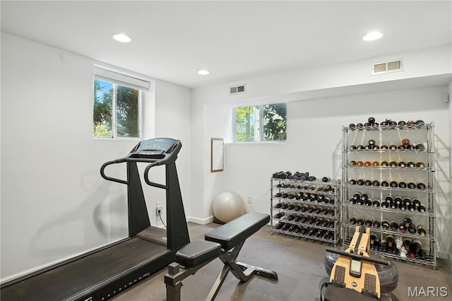 5784 Westminster Pl, Saint Louis, MO 63112 - exercise room with recessed lighting