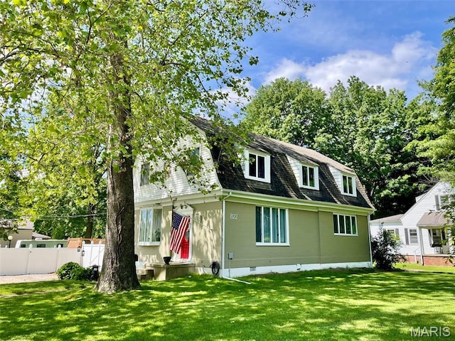 822 E Union Ave, Litchfield, IL 62056 - view of front of property with a shingled roof
