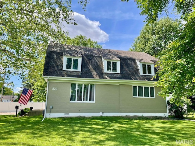 822 E Union Ave, Litchfield, IL 62056 - back of property with roof with shingles