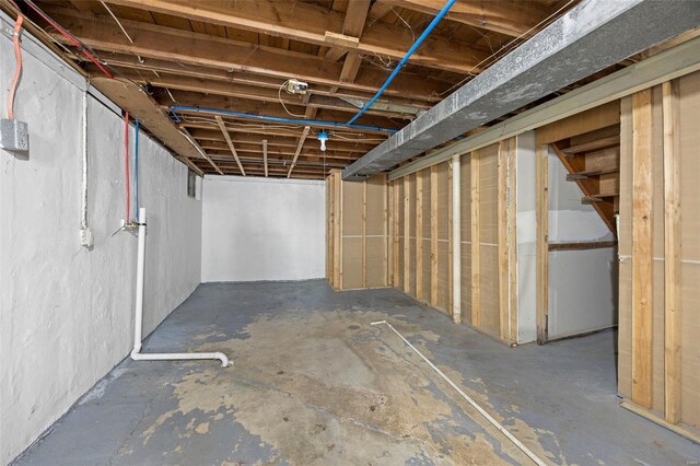 9218 Ellison Dr, Saint Louis, MO 63136 - view of unfinished basement