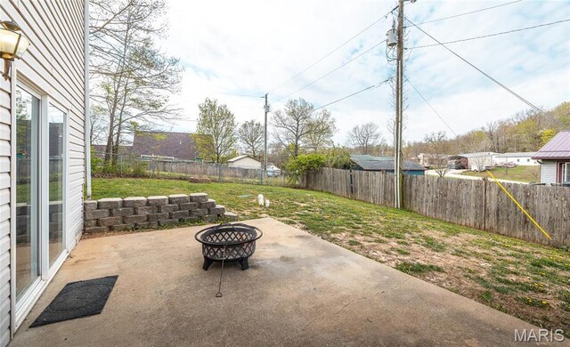 22354 Target Rd, Saint Robert, MO 65584 - view of patio featuring a fire pit
