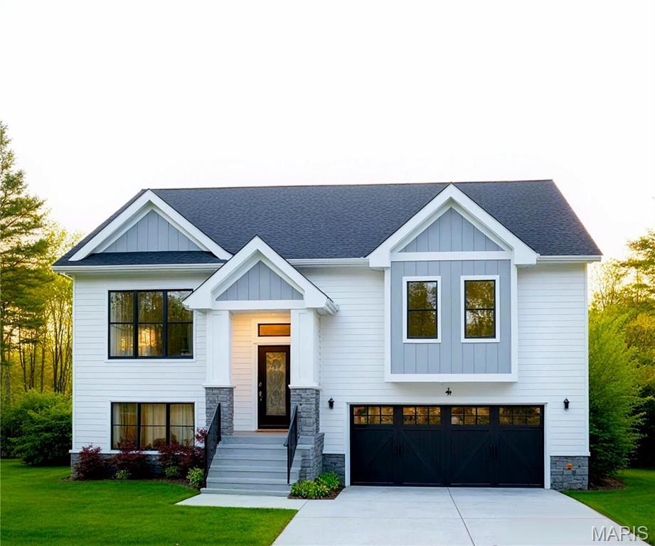 2946 Marathon Dr, De Soto, MO 63020 - photo 1