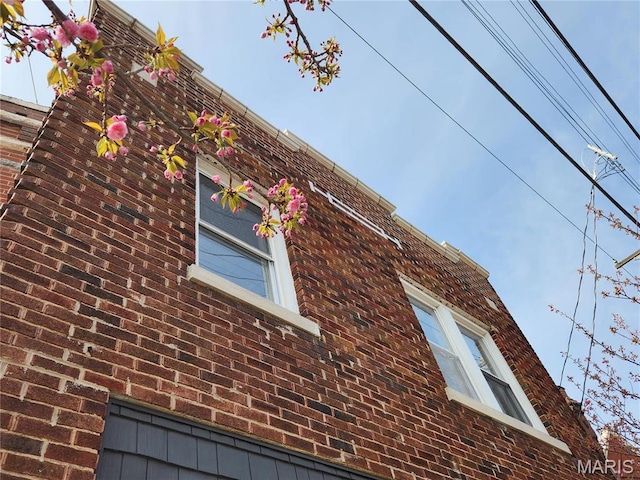 4713 Virginia Ave, Saint Louis, MO 63111 - exterior view of brick siding