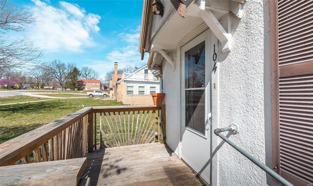 104 E Jefferson Ave, Richland, MO 65556 - wooden terrace with a yard
