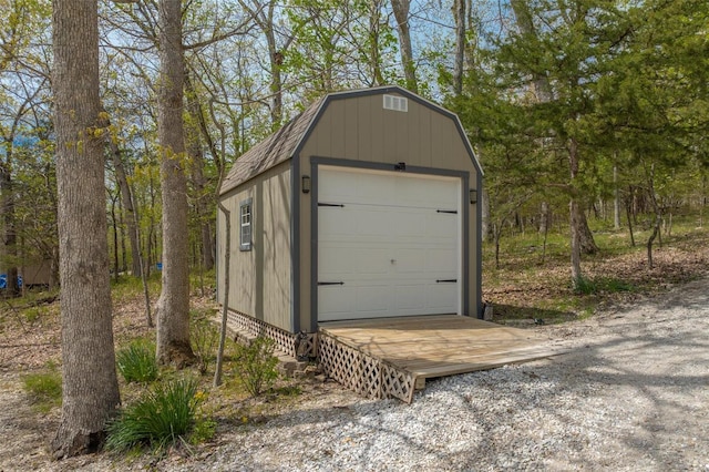 2099 Meadow Valley Dr, Innsbrook, MO 63390 - view of garage