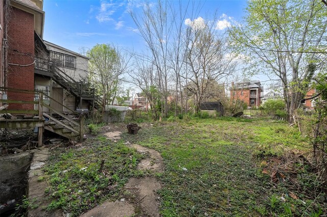 5169 Cates Ave, Saint Louis, MO 63108 - view of yard with stairs