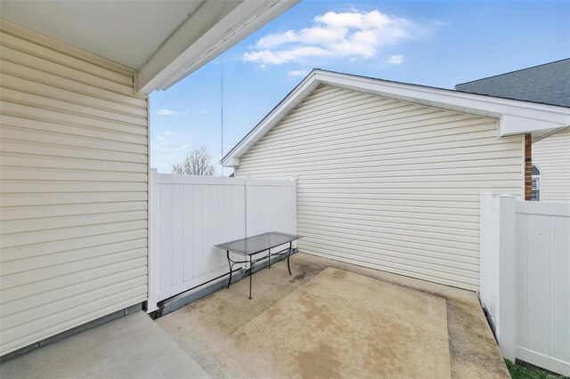 7426 Whitehall Colonial Ln, Saint Louis, MO 63119 - view of patio / terrace with fence
