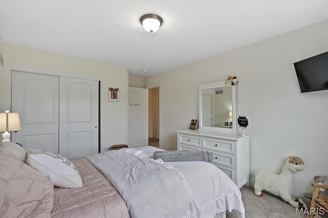 472 Cypress Creek Ln, Imperial, MO 63052 - bedroom featuring a closet and light carpet