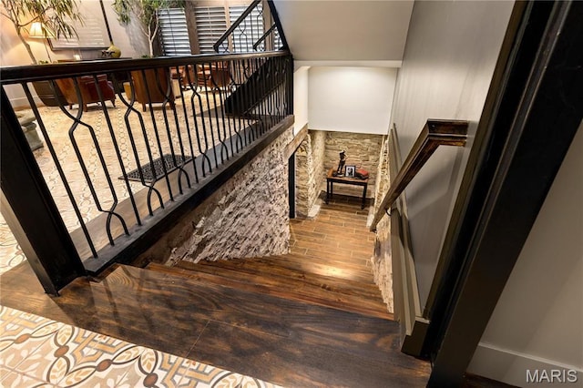 429 N Euclid Ave, Saint Louis, MO 63108 - stairway featuring wood-type flooring