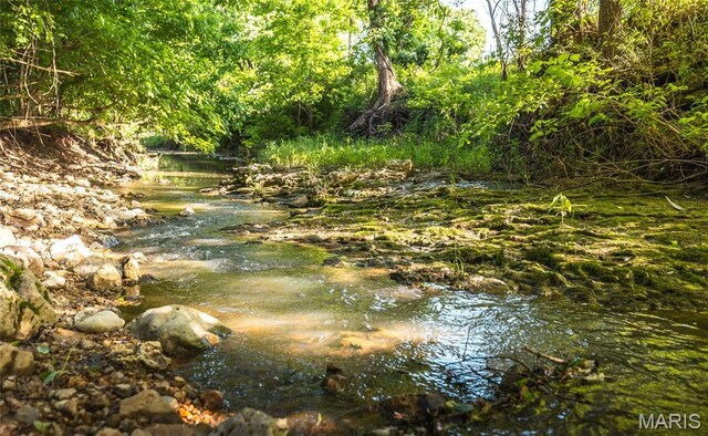 6720 Rock Rd, Bourbon, MO 65441