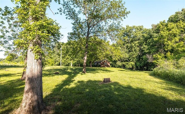 6720 Rock Rd, Bourbon, MO 65441