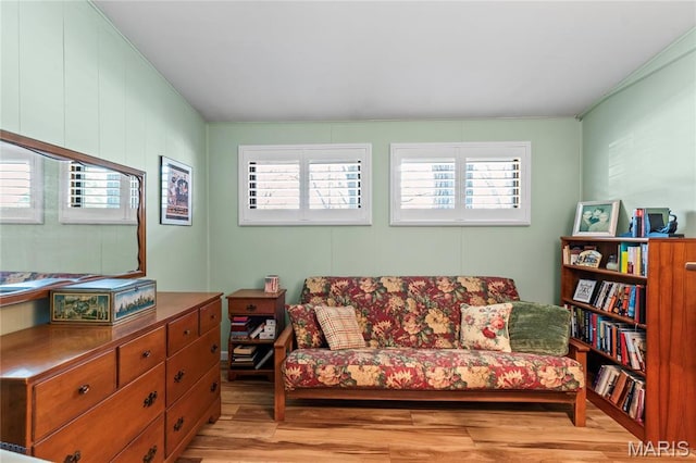 1500 Ridgewood Dr, Saint Louis, MO 63126 - living area with light wood finished floors and crown molding