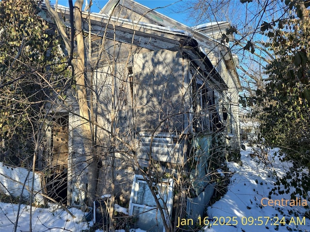 215 W 17th St, Centralia, IL 62801 - view of side of home