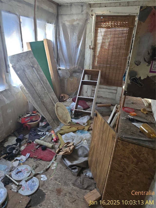 215 W 17th St, Centralia, IL 62801 - view of misc room