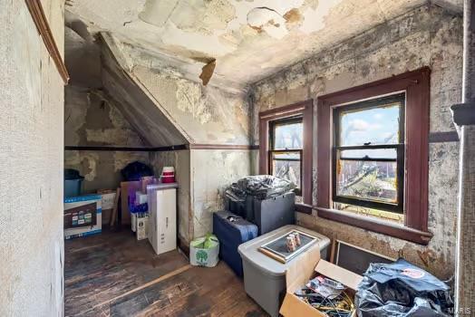 2926 Dodier, Saint Louis, MO 63107 - view of unfinished attic