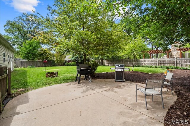 2521 High School Dr, Saint Louis, MO 63144 - view of patio with a grill