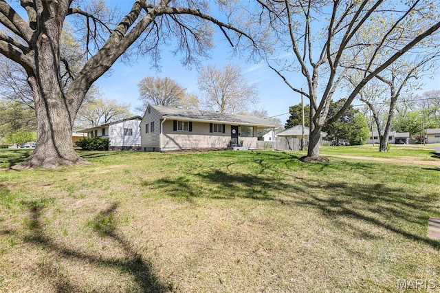 35 Florissant Park Dr, Florissant, MO 63031 - single story home with a front lawn