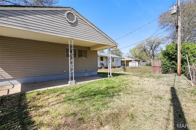 35 Florissant Park Dr, Florissant, MO 63031 - view of yard