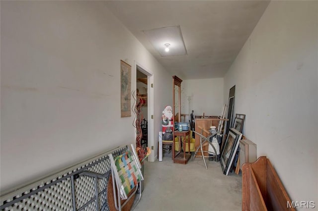 902 E Morgan St, Edina, MO 63537 - corridor featuring concrete floors